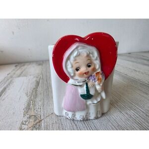 Vintage heart planter girl ceramic figurine decor Valentine's Day